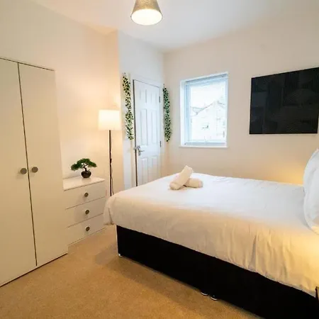 Lovely Central 1br Flat Apartamento Bristol